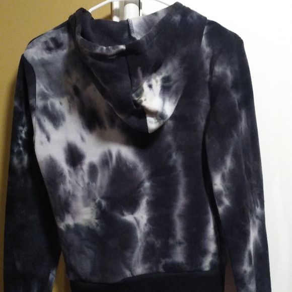 Love tracksuit - Picture 9 of 10